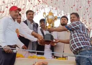 बेलखरिया क्रिकेट कप पर ओमेगा टीम ने का कब्जा