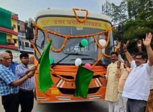 प्रयागराज जीरो रोड नई बस सेवा 2024: महापौर ने शंकरगढ़ और चाकघाट के लिए चलाईं 3 नई बसें